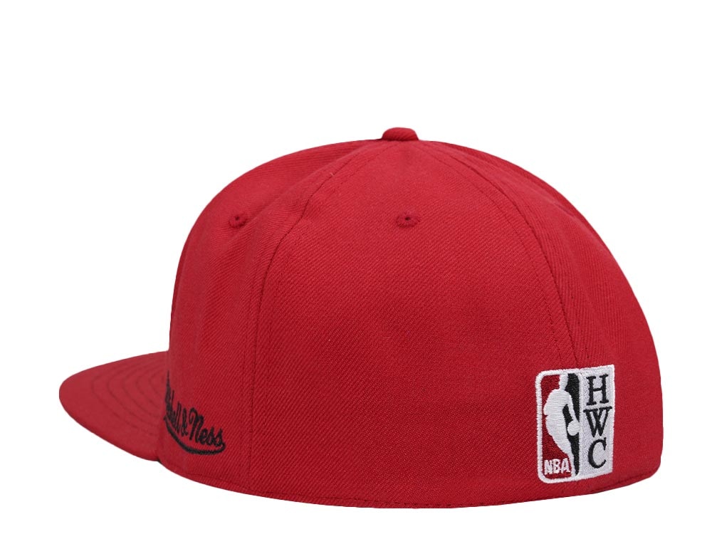 Mitchell & Ness Chicago Bulls Logo History Hardwood Classic Dynasty Fitted Cap