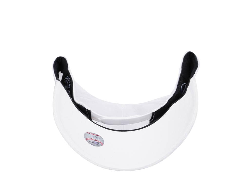 47Brand New York Yankees White MVP Snapback Cap