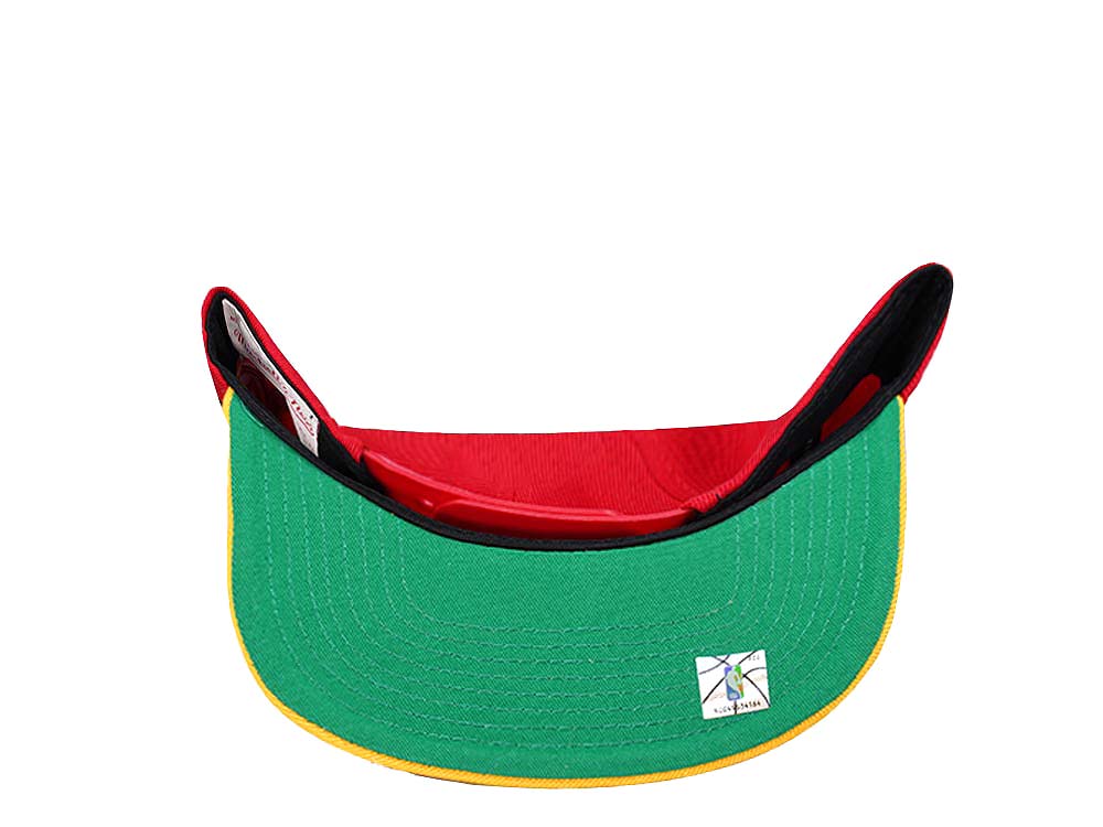Mitchell & Ness Atlanta Hawks Patch Overload Hardwood Classic Snapback Cap