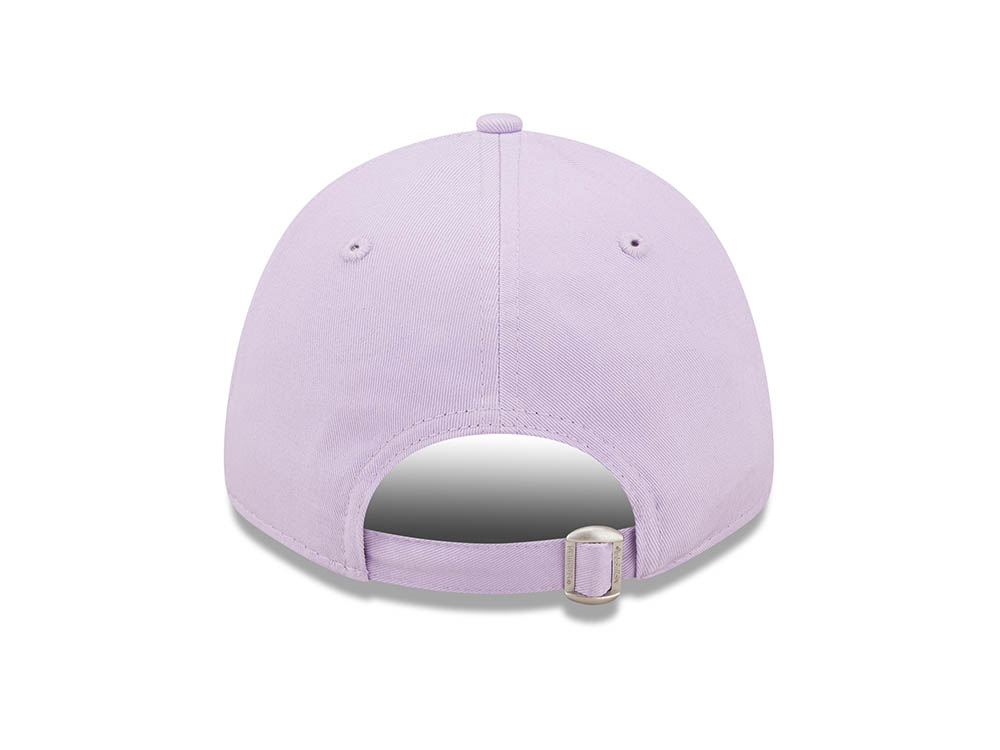New Era New York Yankees League Essentials Lavender 9Forty Strapback Cap