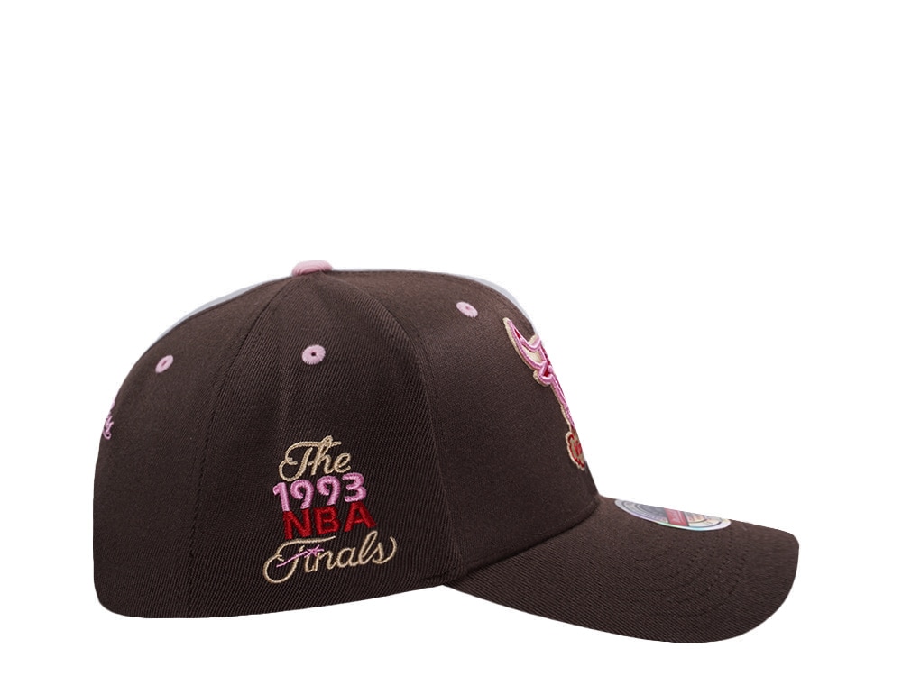 Mitchell & Ness Chicago Bulls NBA Finals 1993 Hardwood Classic Brown Sugar Edition Snapback Cap