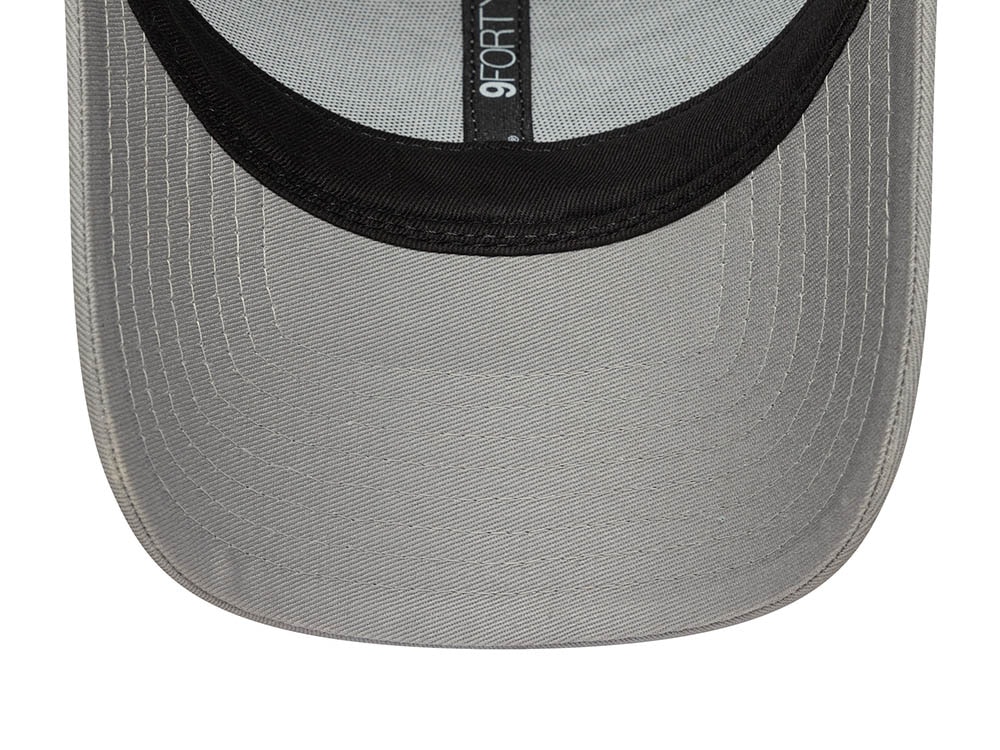 New Era New York Yankees Outline Grey 9Forty Strapback Cap