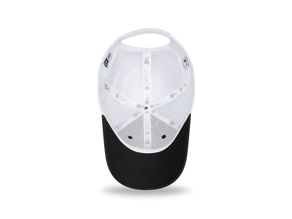 New Era New York Yankees Black Home Field Edition 9forty Trucker Strapback Cap