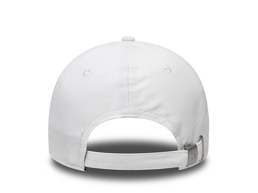 New Era New York Yankees White Basic Flawless 9Forty Strapback Cap