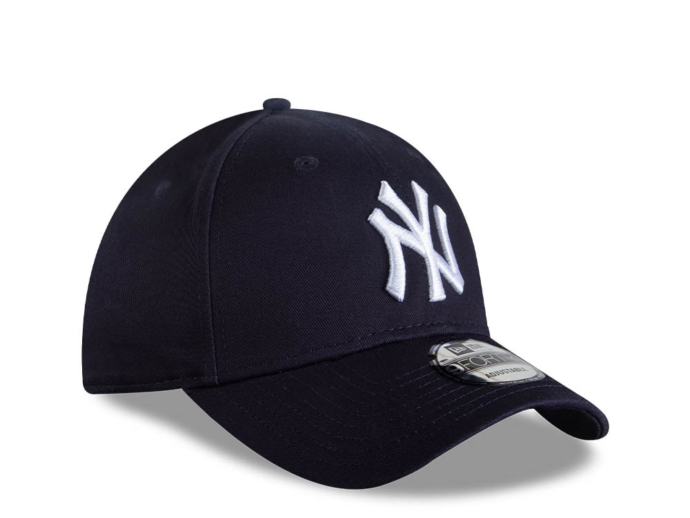 New Era New York Yankees Deep Navy League Essential 9forty Snapback Cap