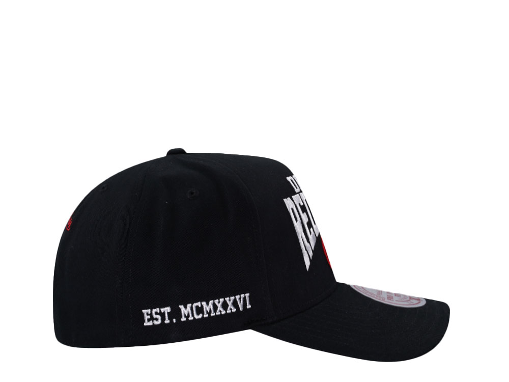 Mitchell & Ness Detroit Red Wings Black Pro Pinch Fit Snapback Cap