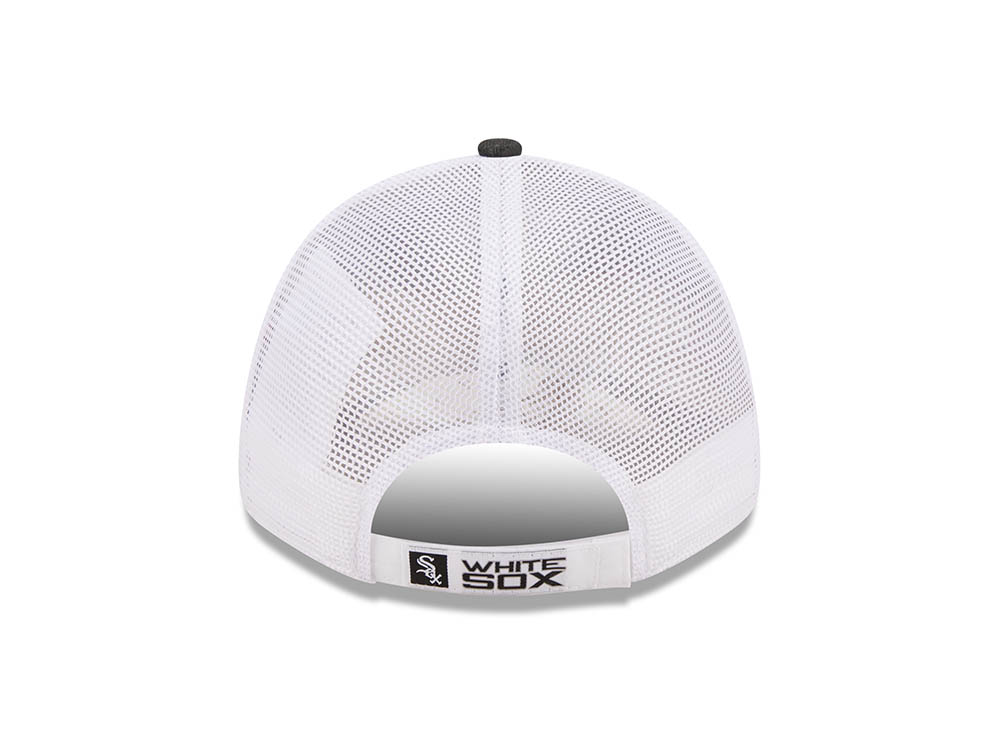 New Era Chicago White Sox Black Home Field Edition 9forty Trucker Strapback Cap