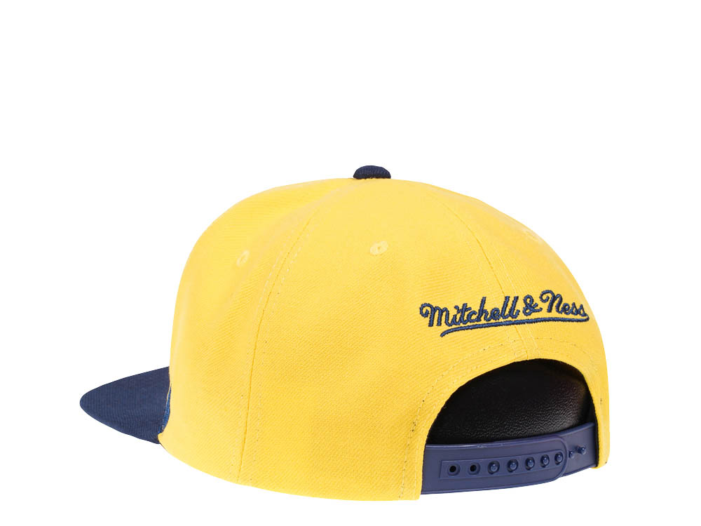 Mitchell & Ness NCAA University of Michigan Sharktooth Hardwood Classic Snapback Cap