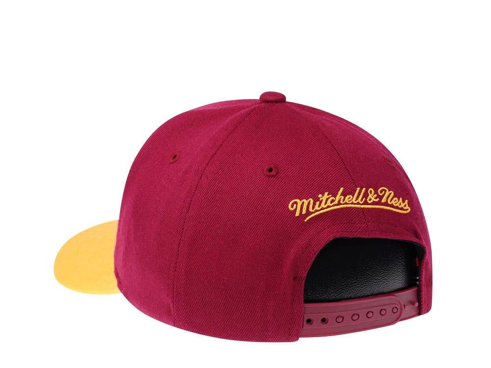 Mitchell & Ness Cleveland Cavaliers Two Tone Red Line Solid Flex Snapback Cap