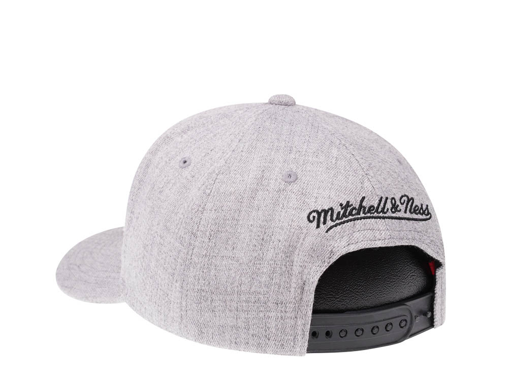 Mitchell & Ness Brooklyn Nets Heather Gray Red Line Solid Flex Snapback Cap