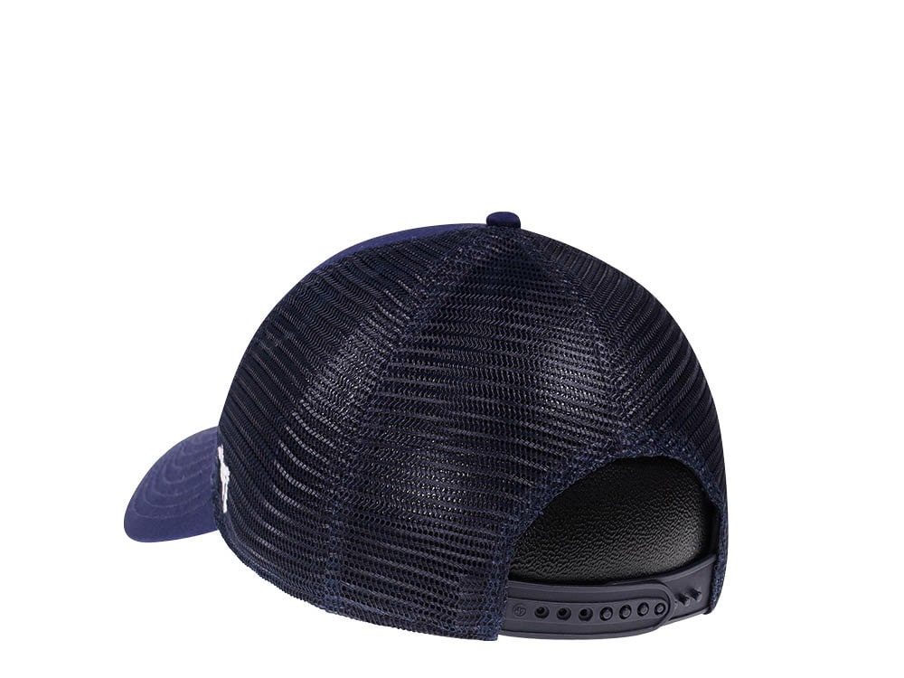 47Brand Winnipeg Jets Classic Navy Trucker Snapback Cap