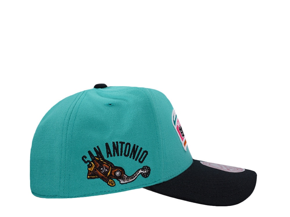 Mitchell & Ness San Antonio Spurs NBA In The City Teal Edition Pro Pinch Fit Snapback Cap