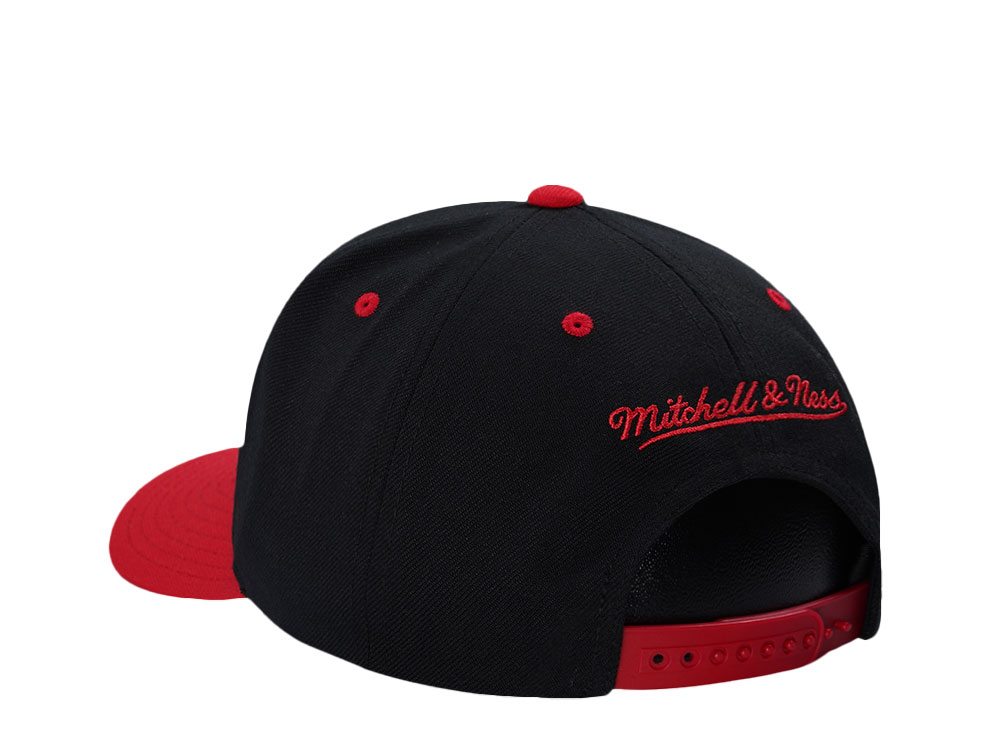 Mitchell & Ness Chicago Blackhawks Two Tone Pro Crown Fit Snapback Cap