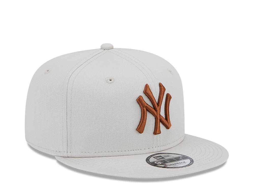 New Era New York Yankees League Essential Stone Edition 9Fifty Snapback Cap